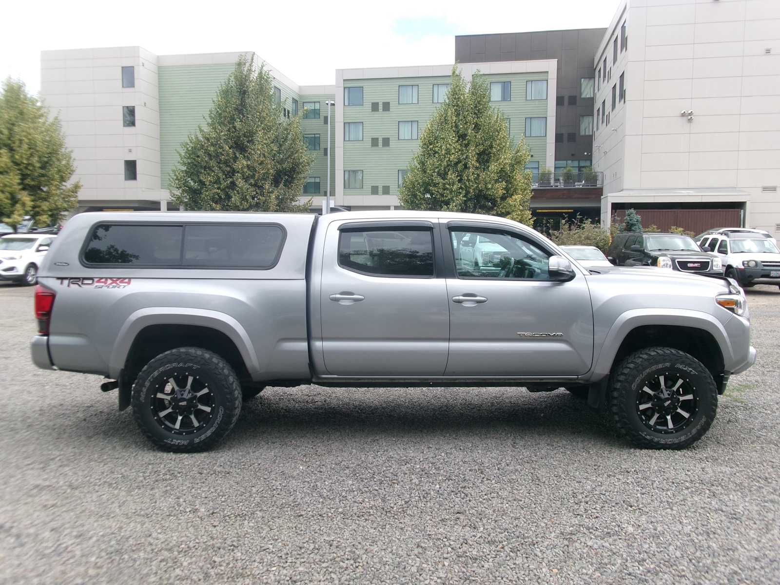 Thumbnail: 2019 Toyota Tacoma - 6