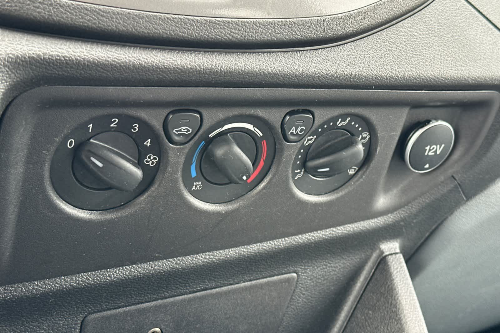 Thumbnail: 2017 Ford Transit Series - 21