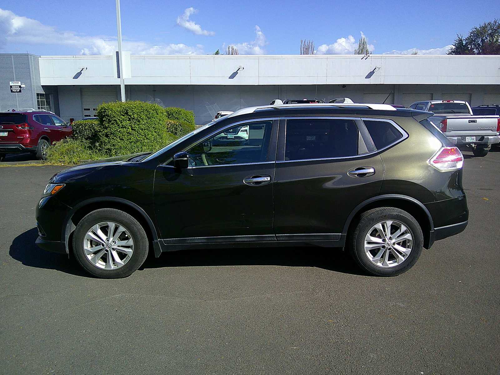 Thumbnail: 2015 Nissan Rogue - 2