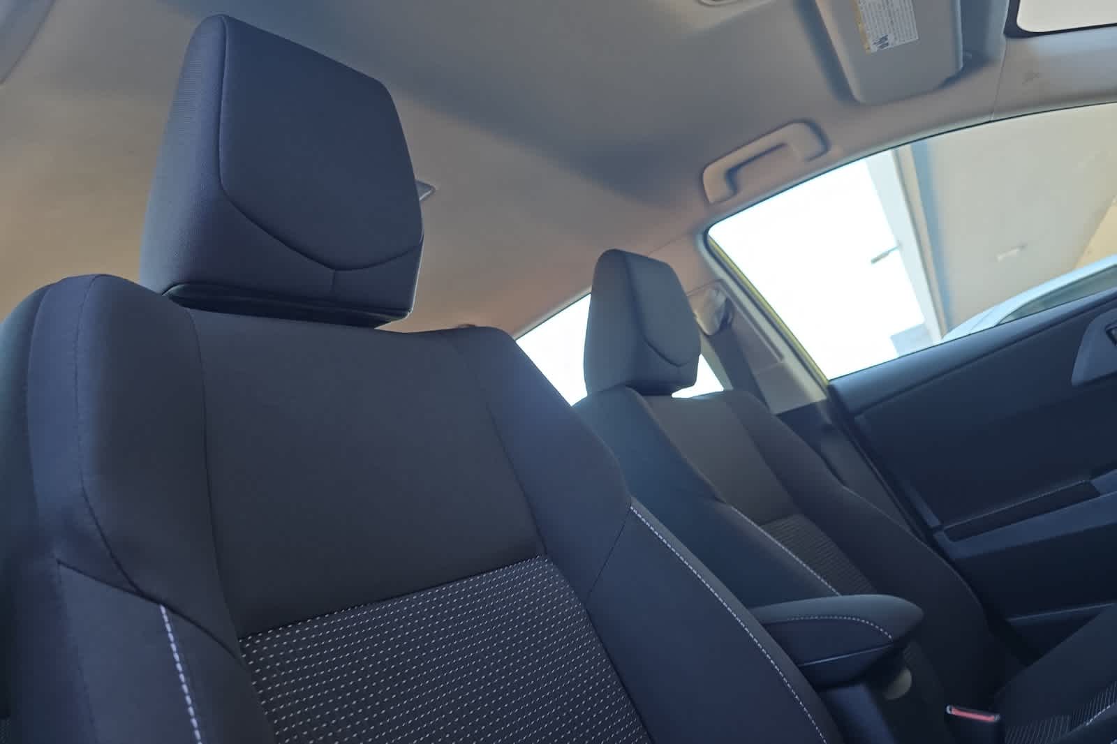Thumbnail: 2018 Toyota Corolla iM - 17