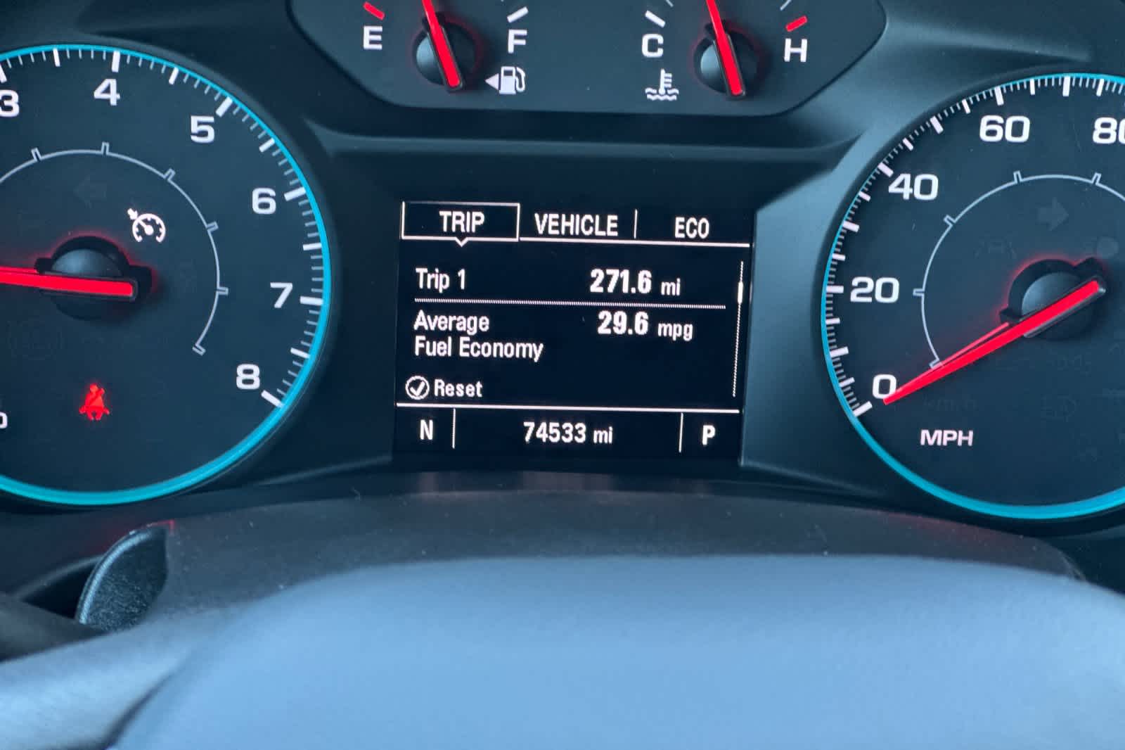 Thumbnail: 2022 Chevrolet Equinox - 25