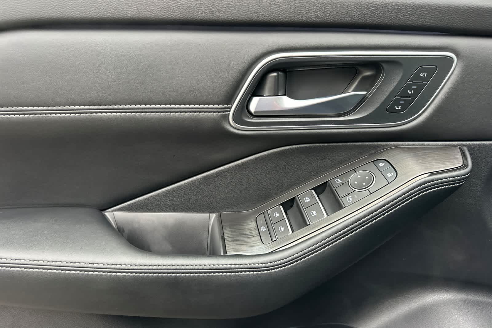 Thumbnail: 2026 Nissan Rogue - 12