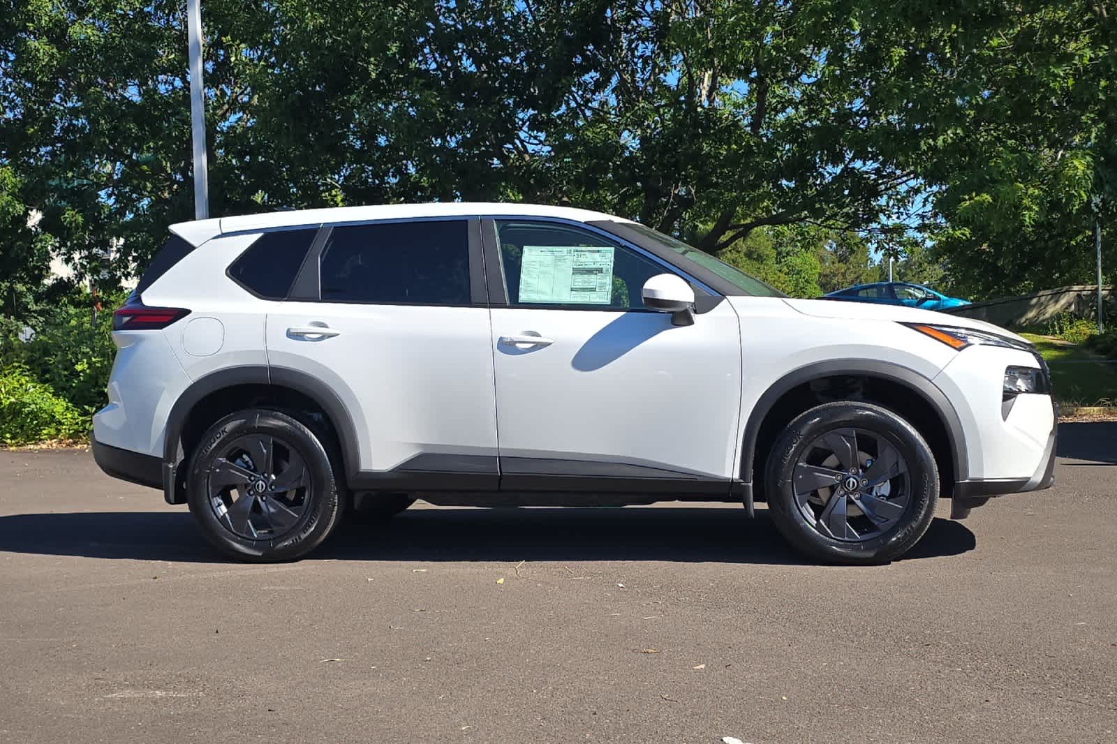 Thumbnail: 2026 Nissan Rogue - 8
