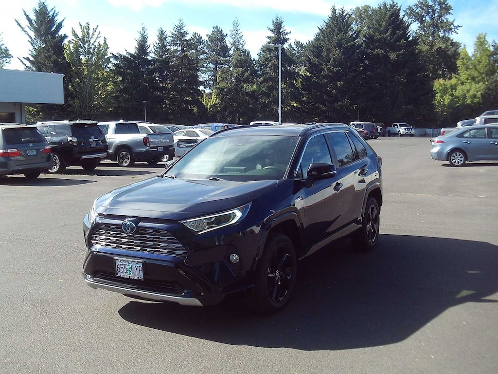 Used 2020 Toyota RAV4 Hybrid XSE SUV