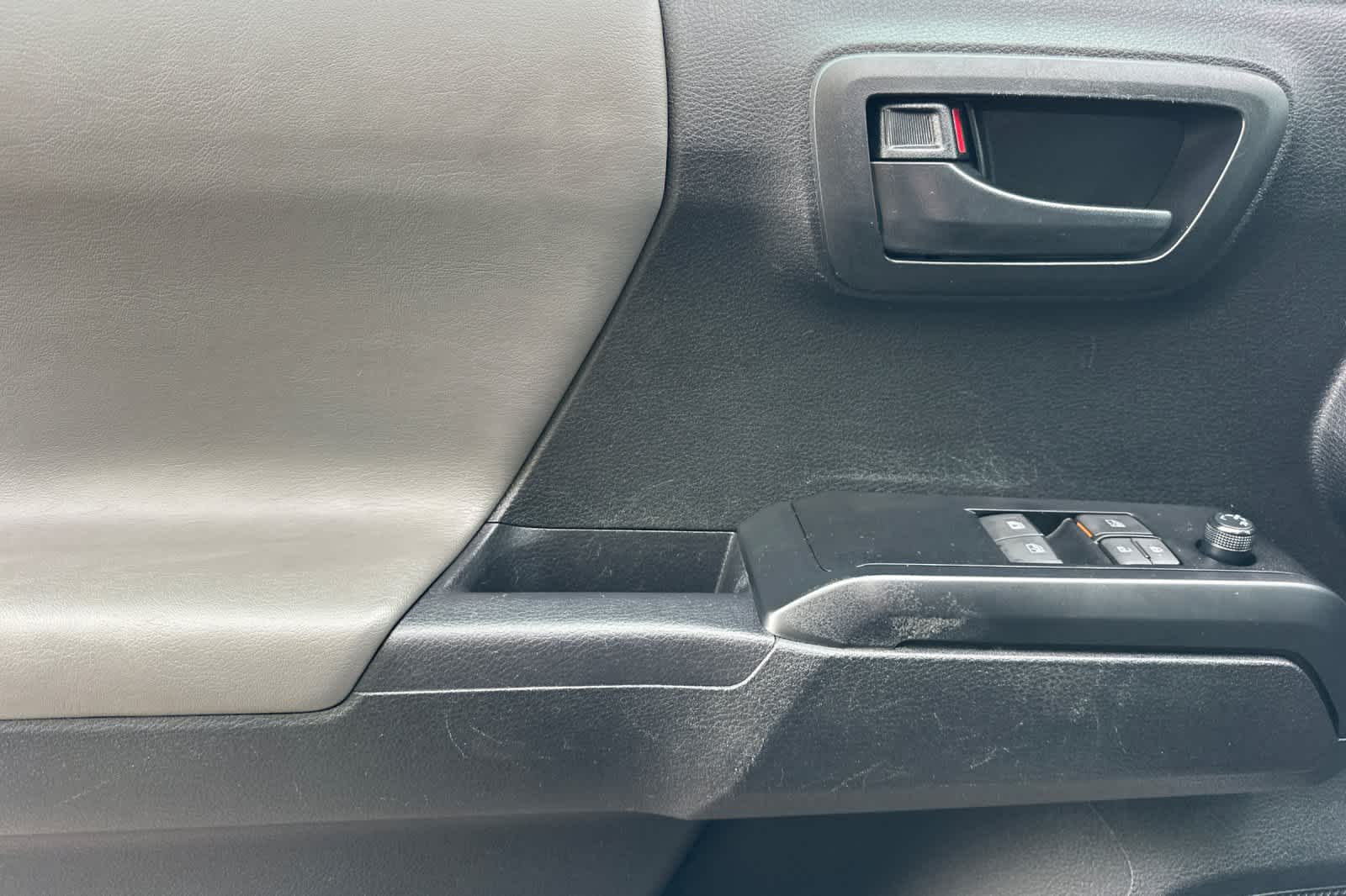 Thumbnail: 2023 Toyota Tacoma - 11