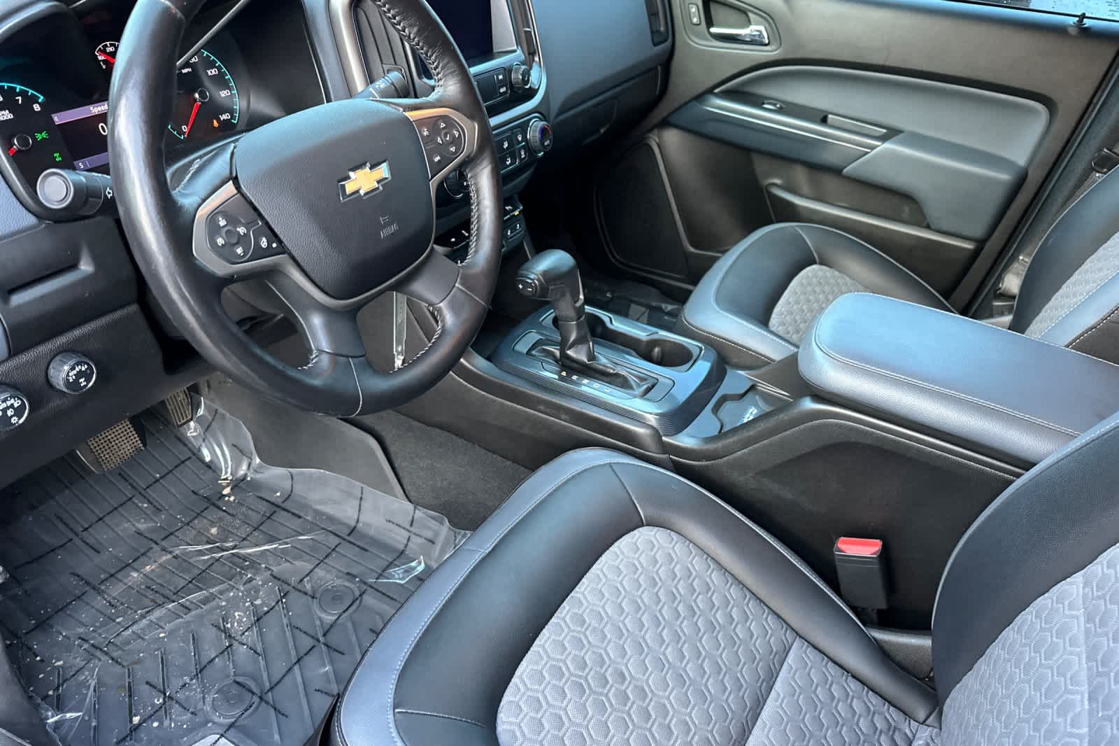 Thumbnail: 2019 Chevrolet Colorado - 11