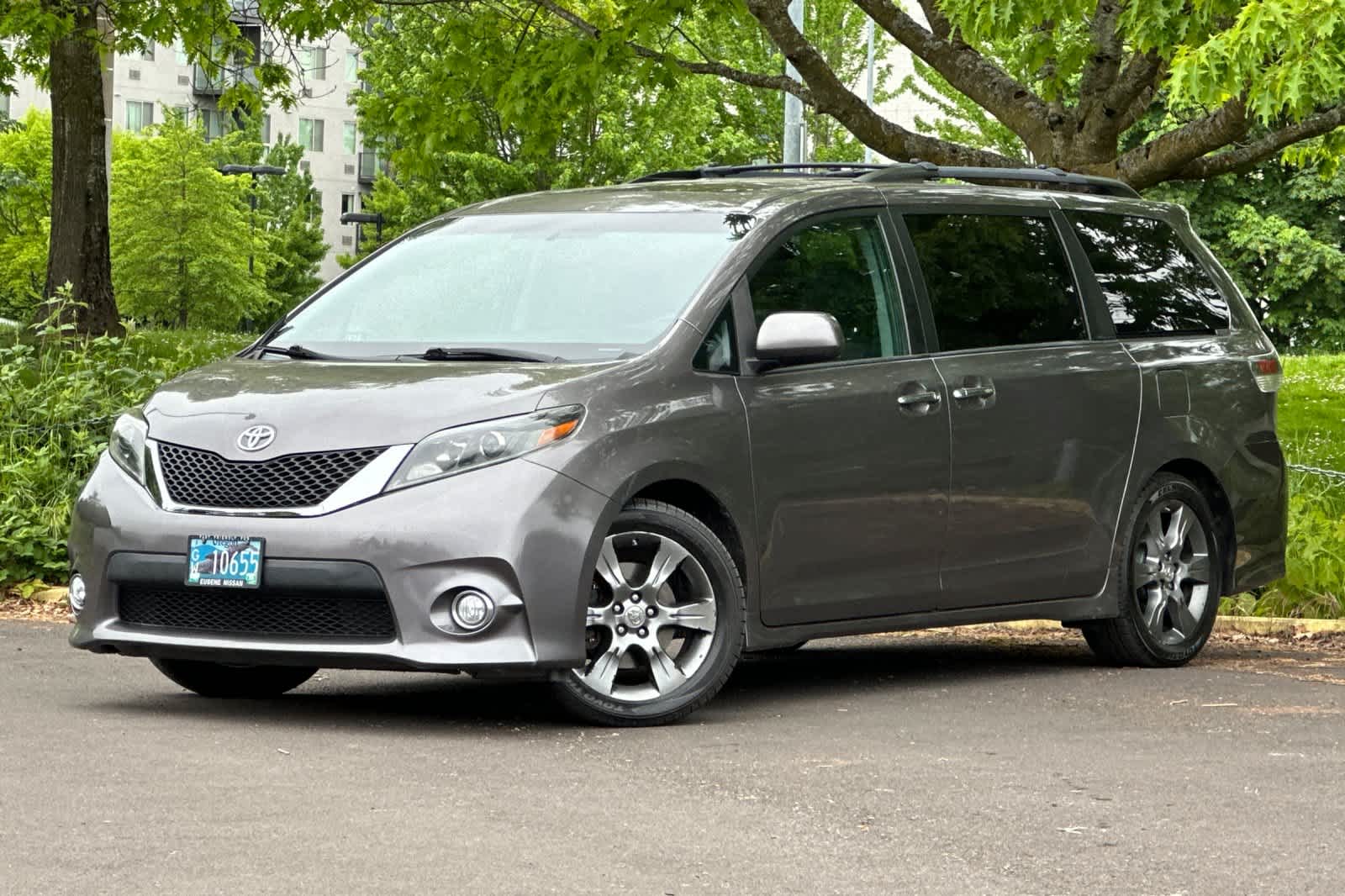 2015 Toyota Sienna SE -
                  Eugene, OR