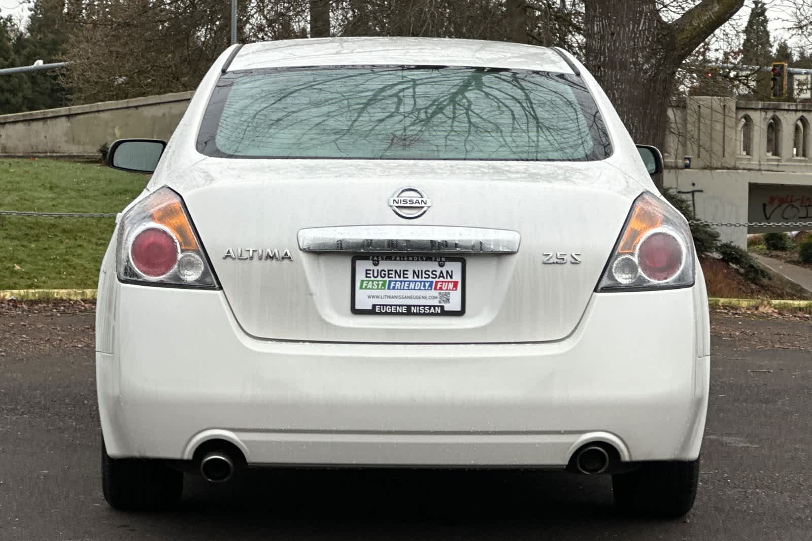 Thumbnail: 2010 Nissan Altima - 7