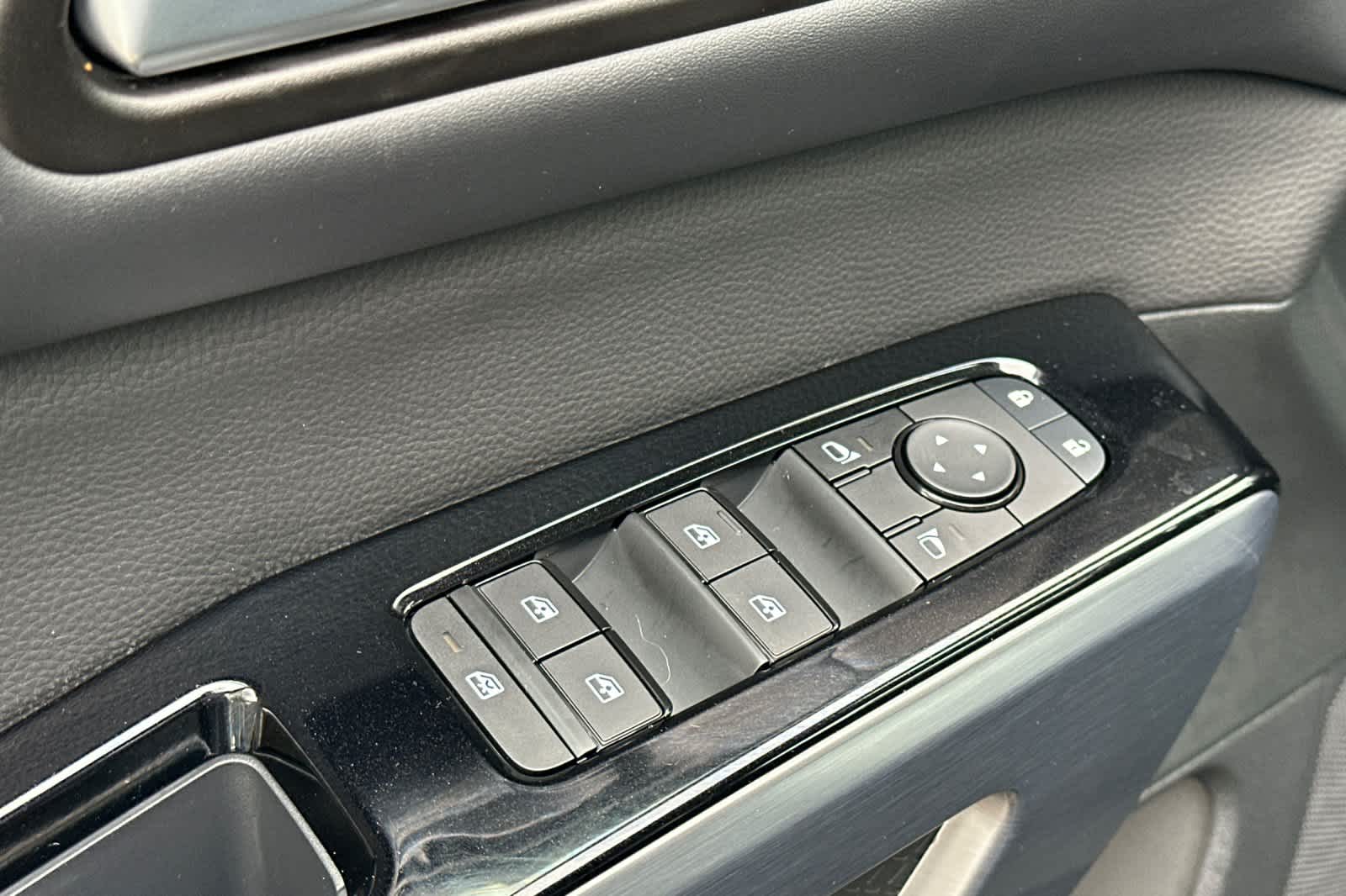 Thumbnail: 2026 Nissan Pathfinder - 13