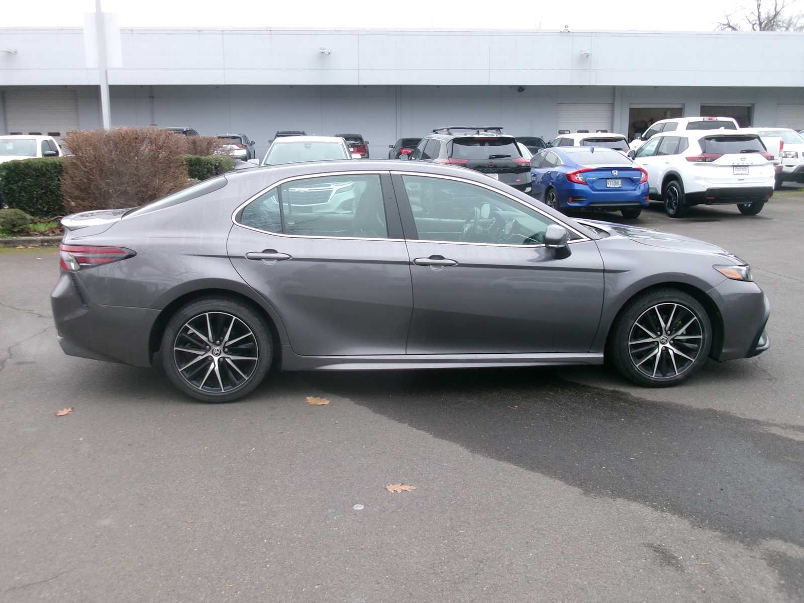 Thumbnail: 2023 Toyota Camry - 6