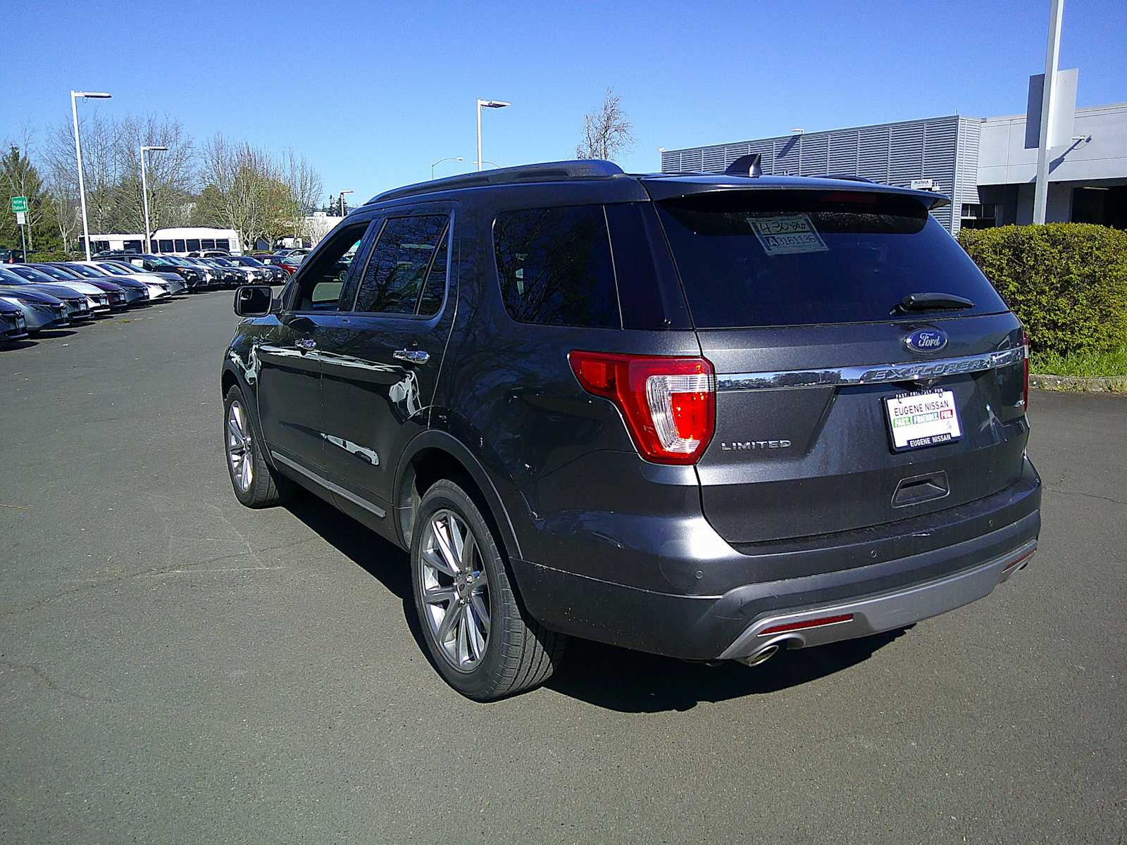 Thumbnail: 2016 Ford Explorer - 3