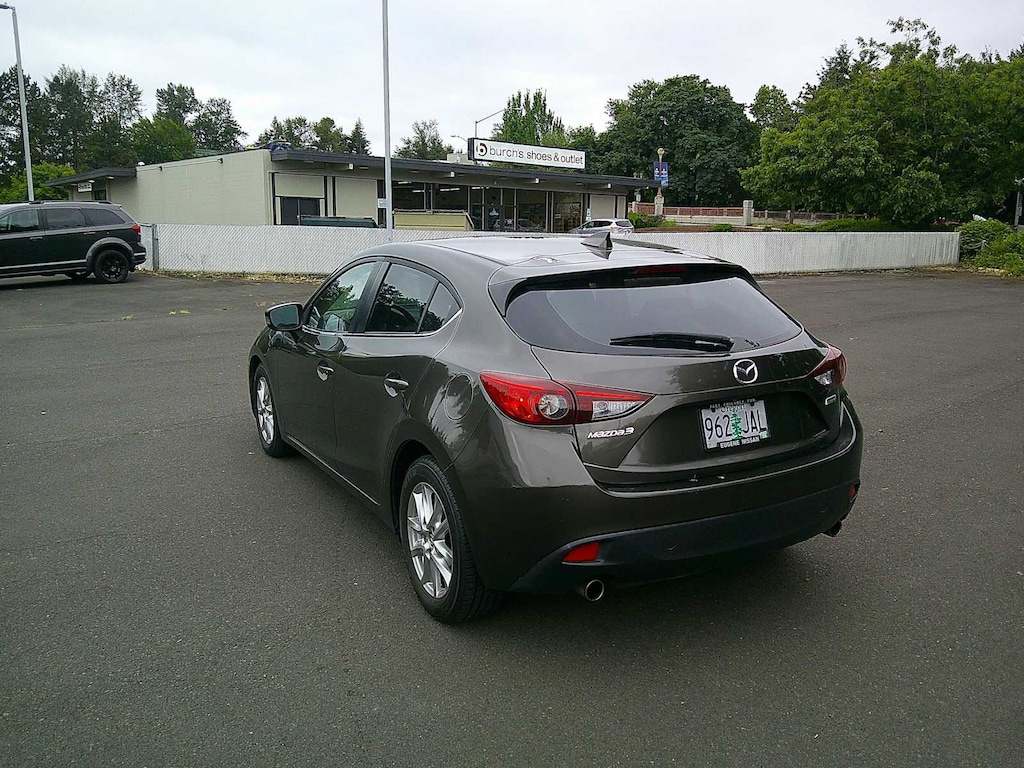 Used 2016 Mazda Mazda3 i Touring Hatchback