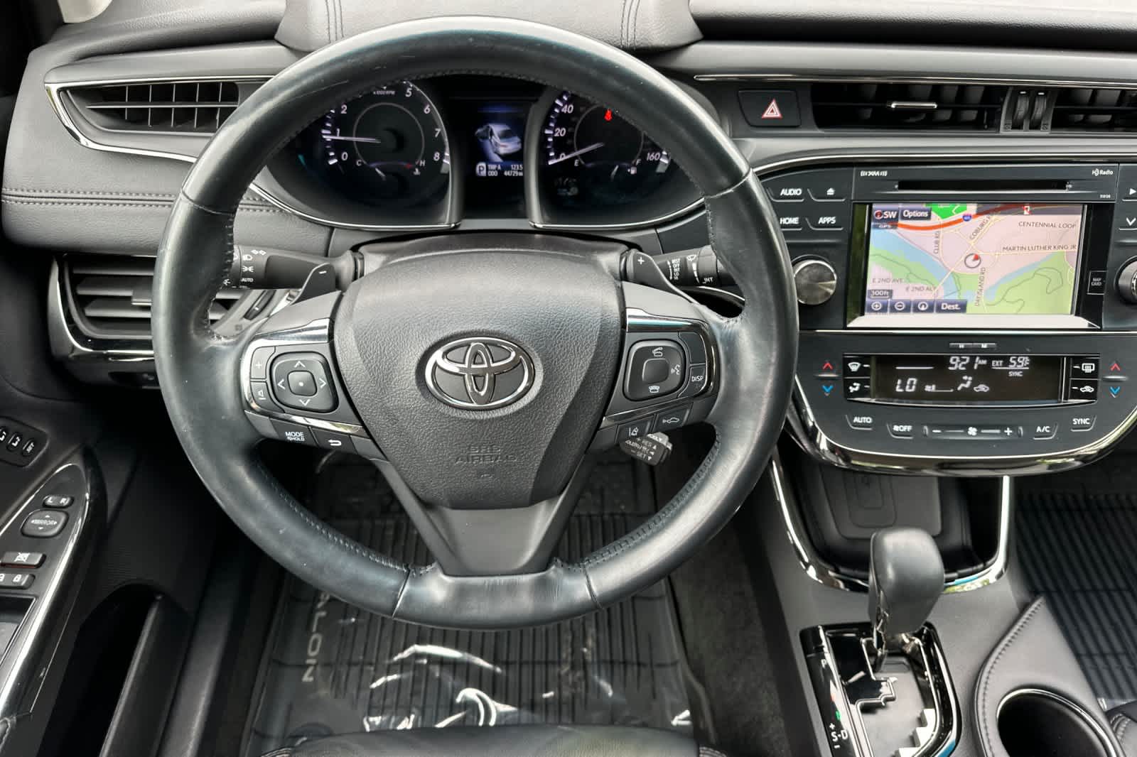 Thumbnail: 2018 Toyota Avalon - 14