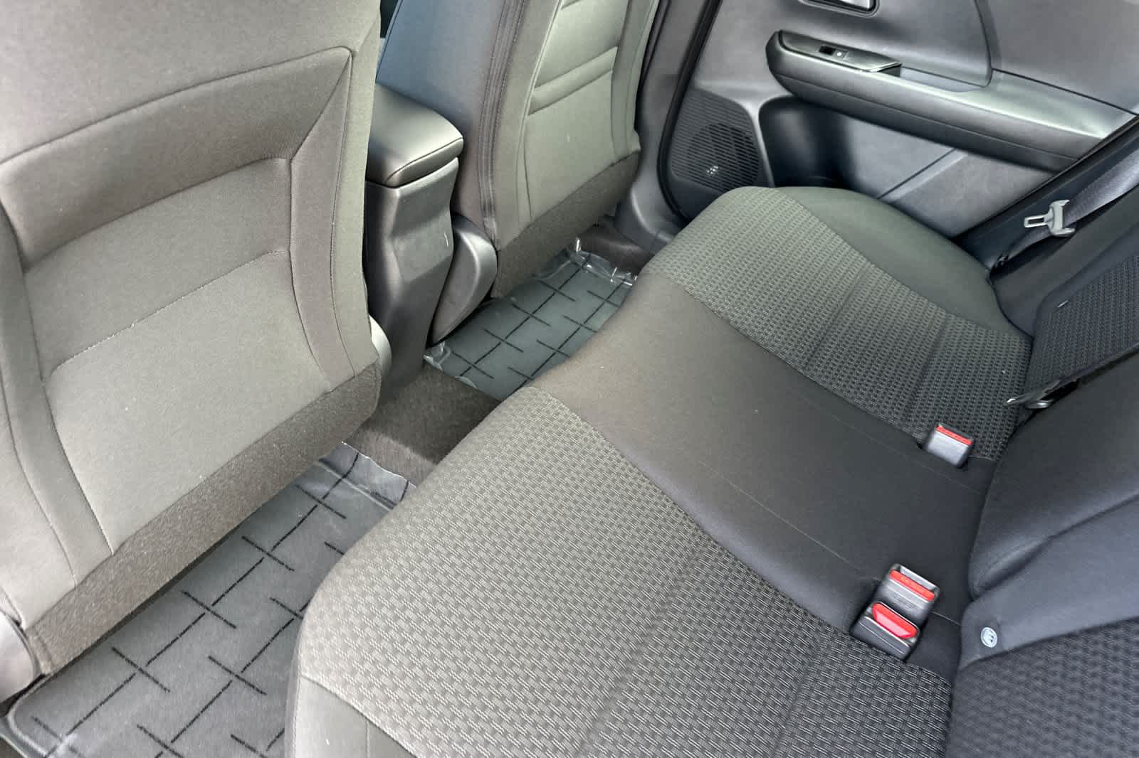 2025 Nissan Kicks S photo 4