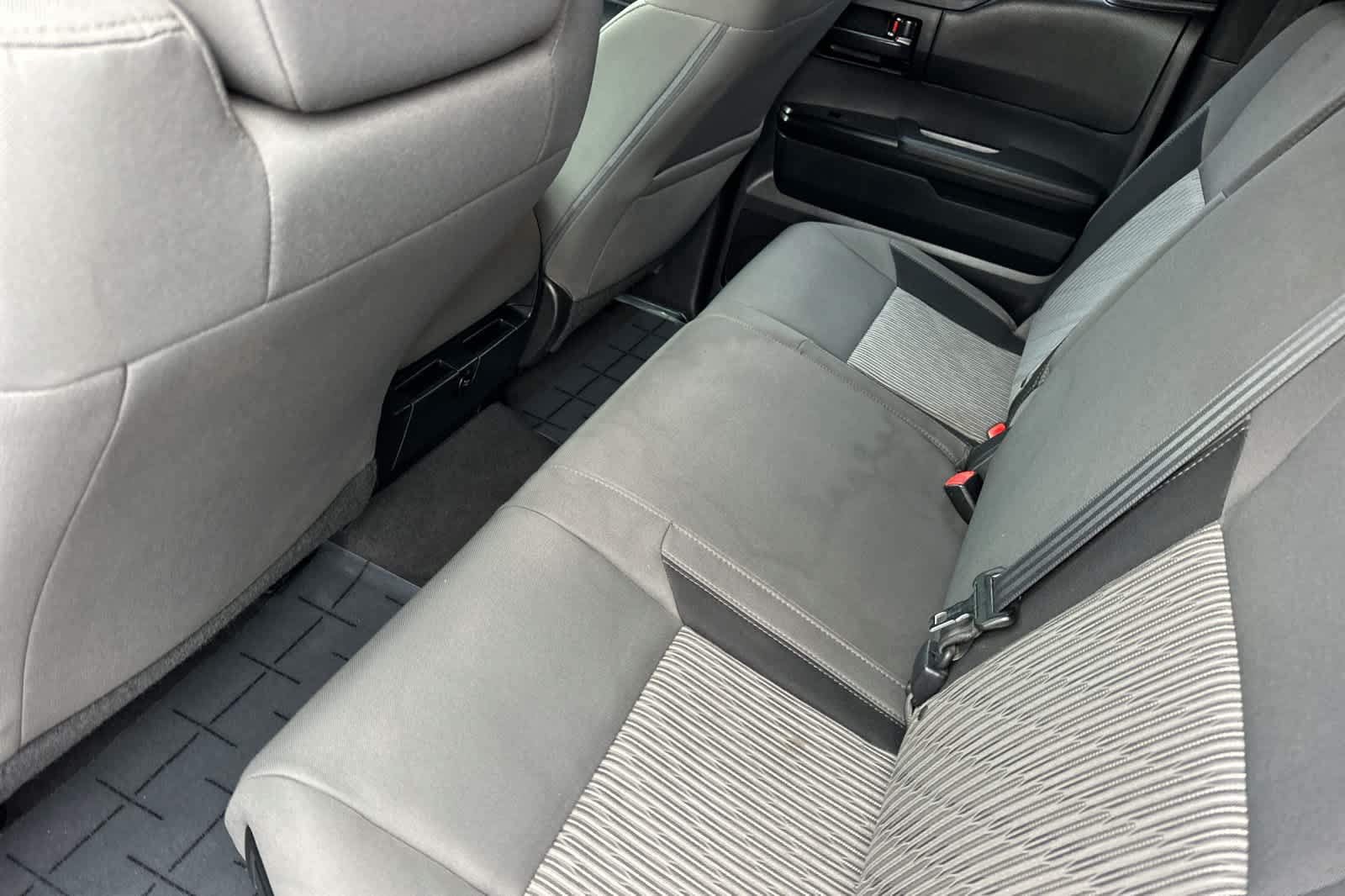 Thumbnail: 2016 Toyota Tundra - 4