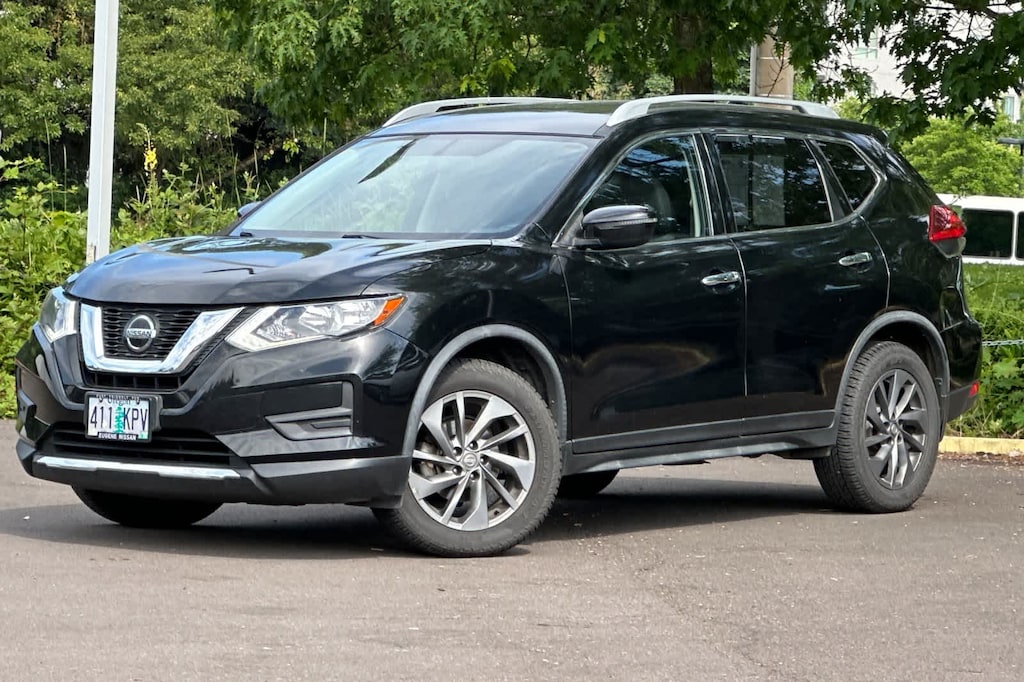 Used 2018 Nissan Rogue SV SUV
