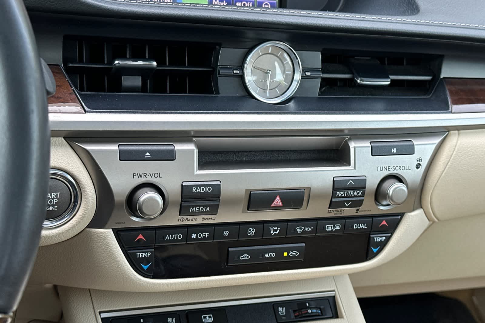 Thumbnail: 2013 Lexus ES - 19