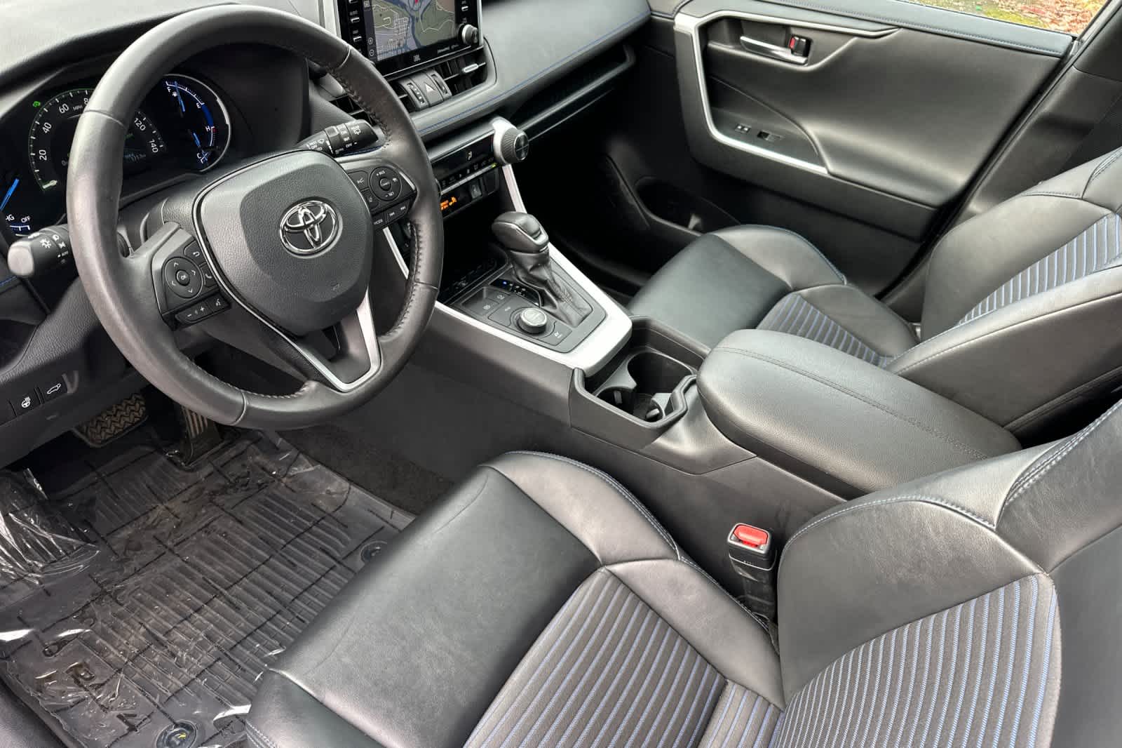 Thumbnail: 2021 Toyota RAV4 - 11