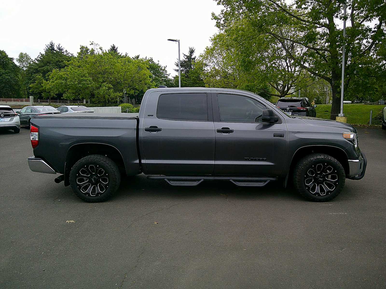 Thumbnail: 2020 Toyota Tundra - 6