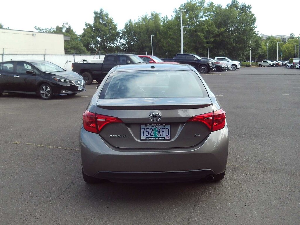 Used 2017 Toyota Corolla SE Sedan