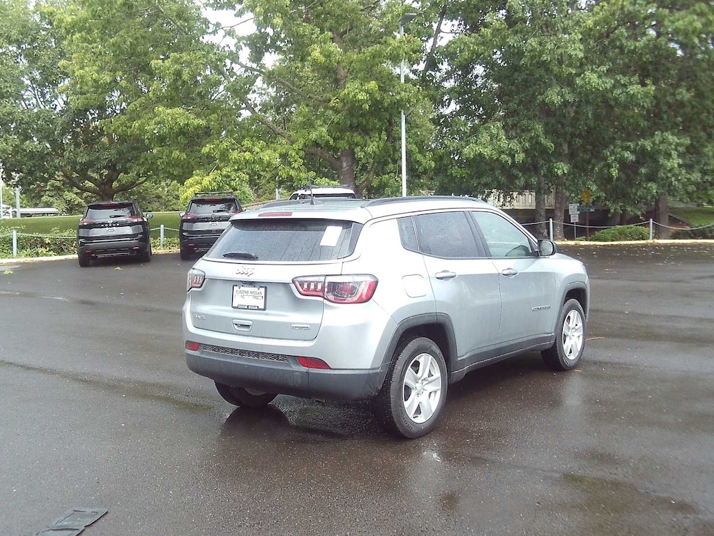 Used 2022 Jeep Compass Latitude SUV