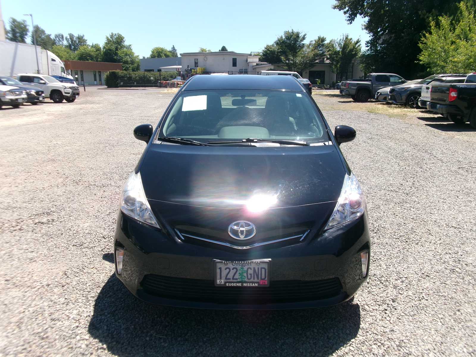 Thumbnail: 2013 Toyota Prius v - 8