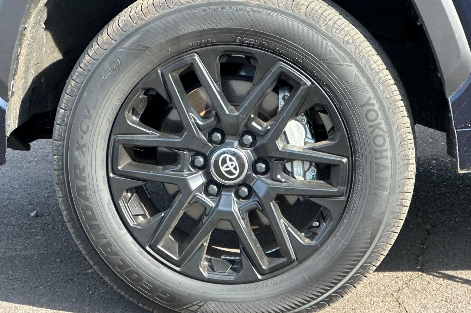 Thumbnail: 2025 Toyota Tundra - 25