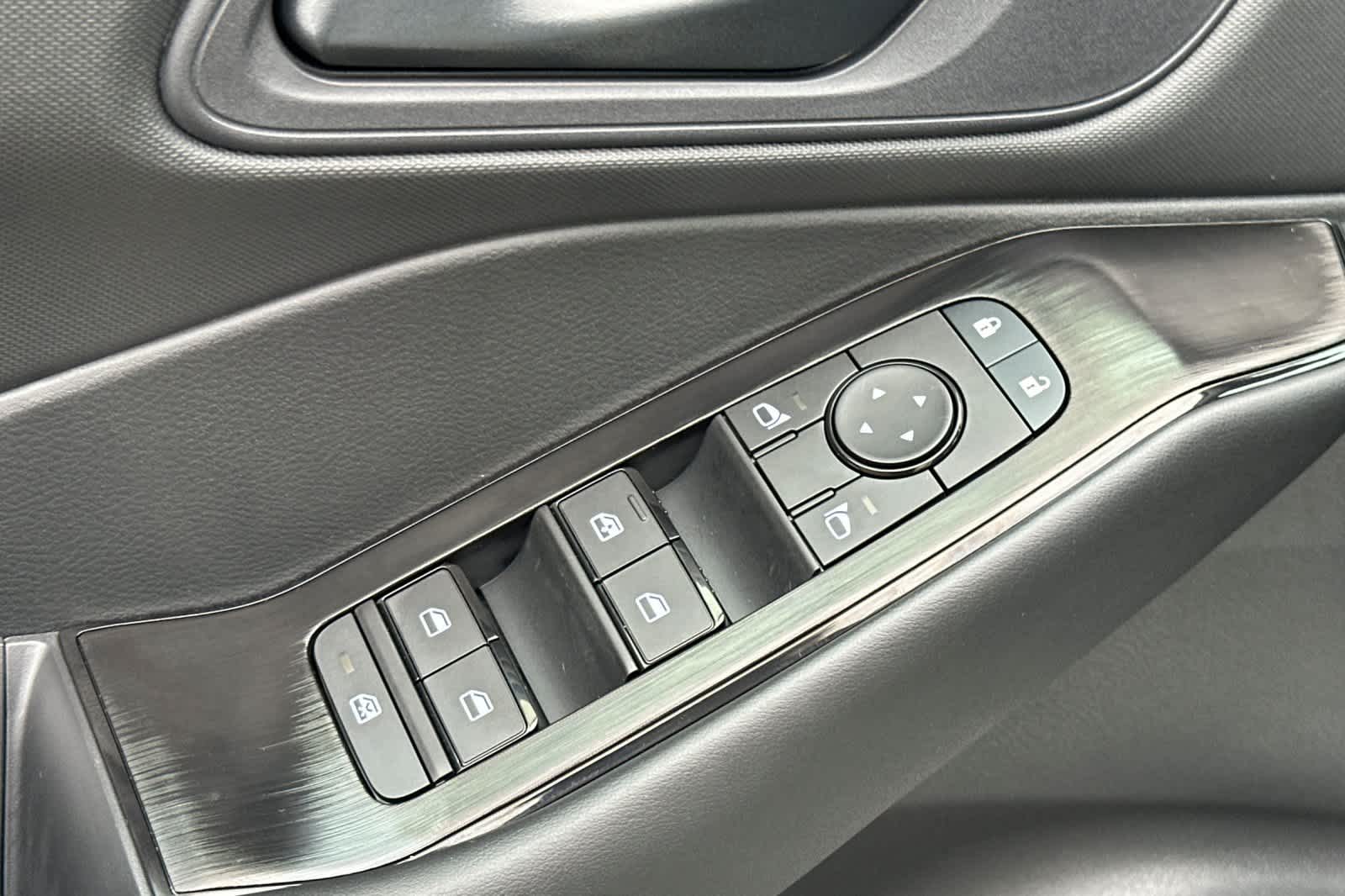 Thumbnail: 2026 Nissan Rogue - 13