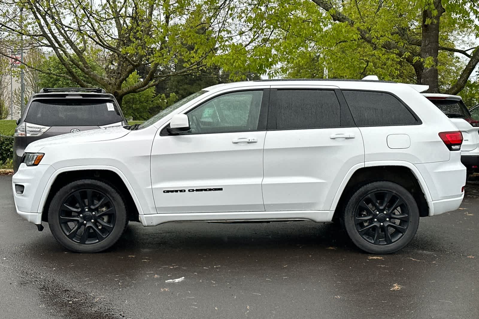 Thumbnail: 2019 Jeep Grand Cherokee - 5