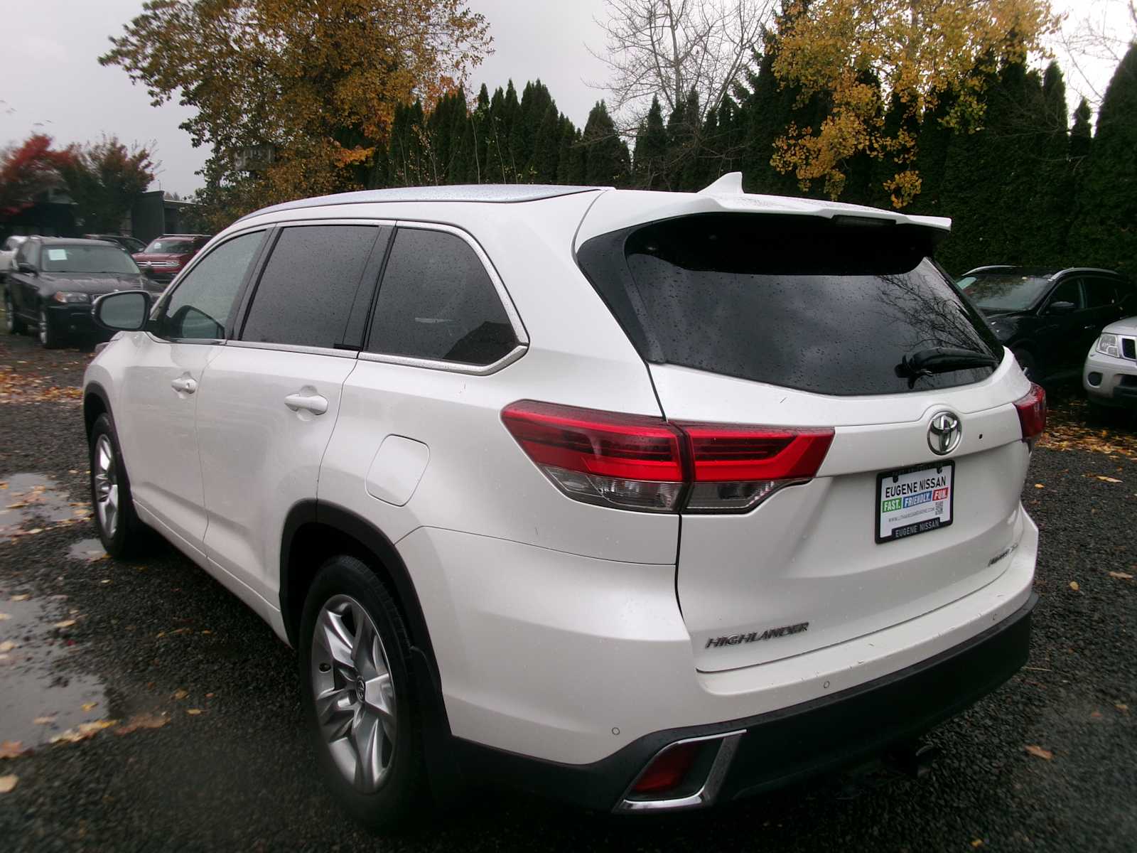 Thumbnail: 2017 Toyota Highlander - 3
