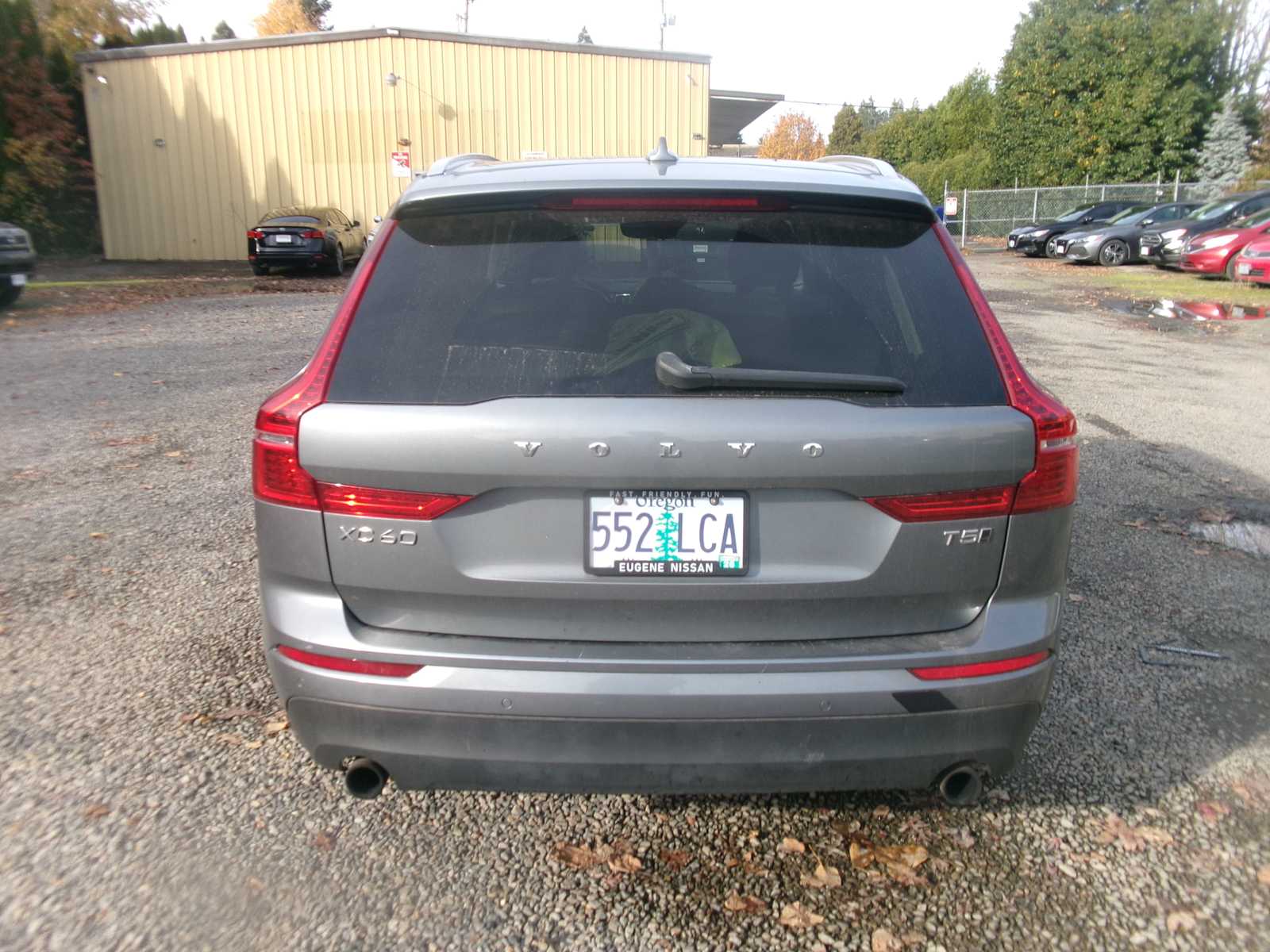 2018 Volvo XC60 T5 Momentum photo 4