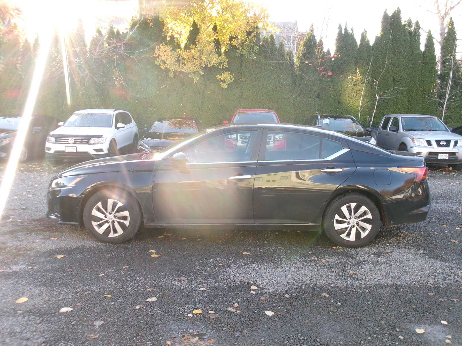 2025 Nissan Altima S photo 2