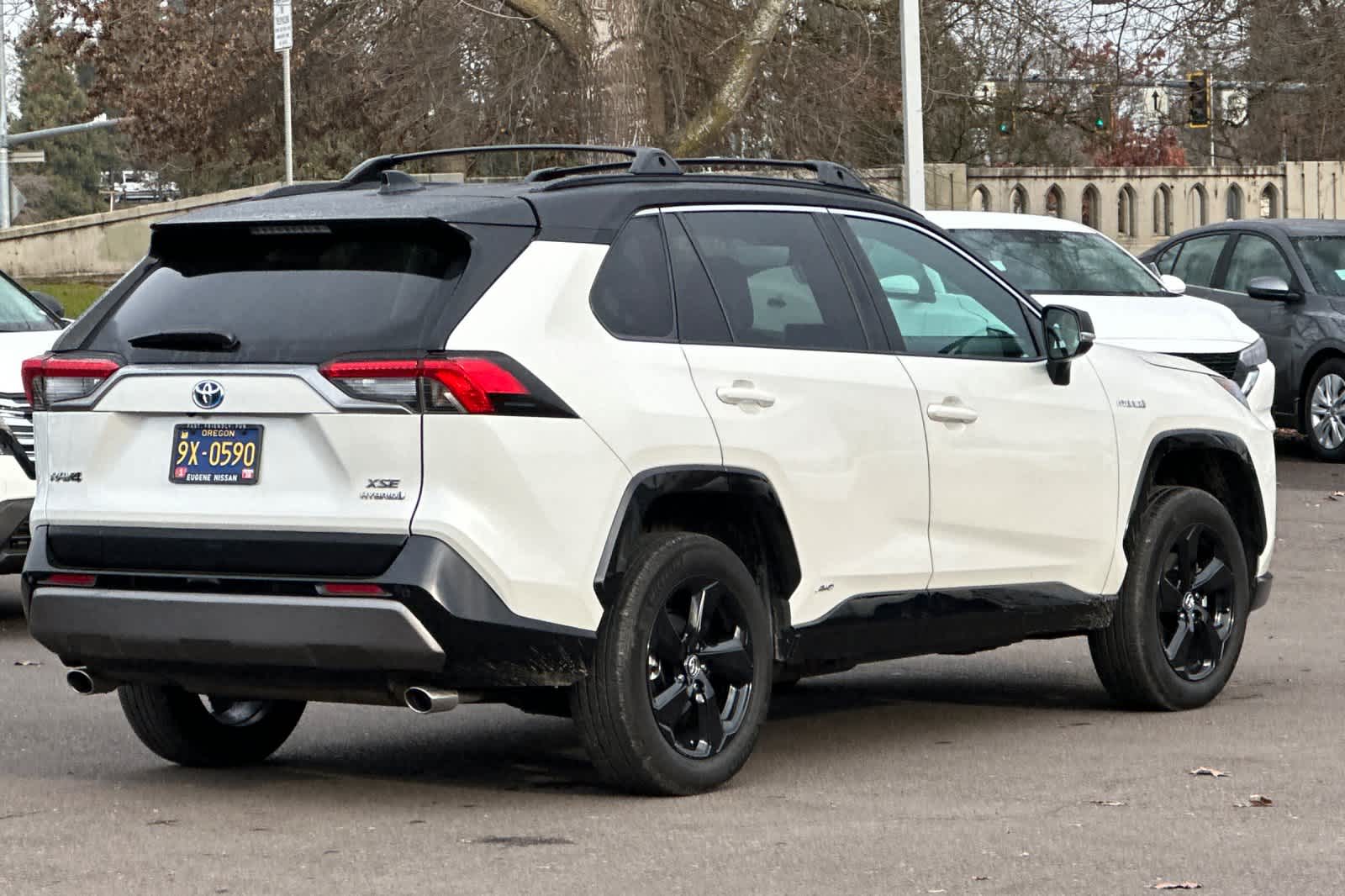 Thumbnail: 2020 Toyota RAV4 - 2