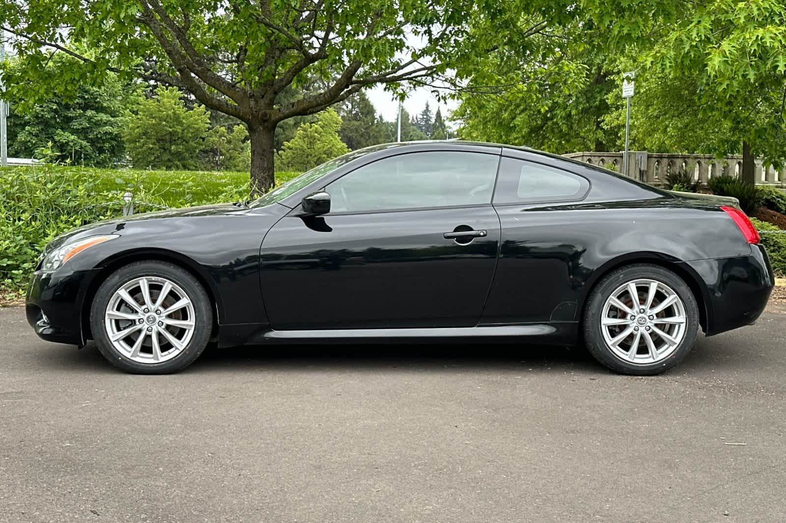 Thumbnail: 2012 INFINITI G37 - 5