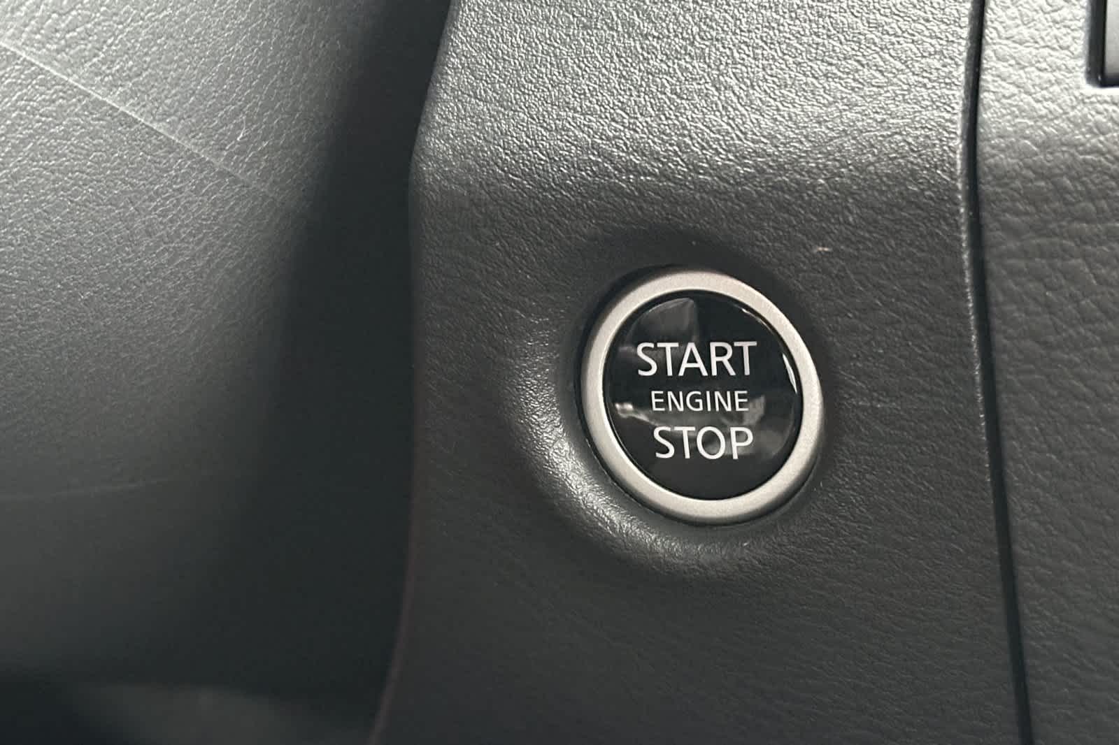 Thumbnail: 2025 Nissan Frontier - 21