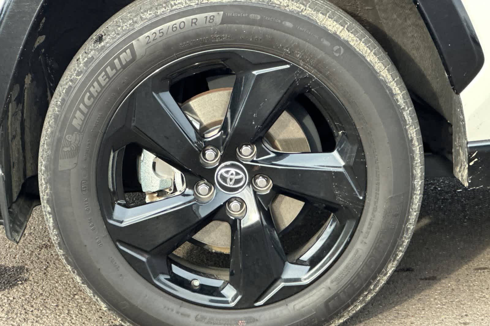 Thumbnail: 2020 Toyota RAV4 - 27