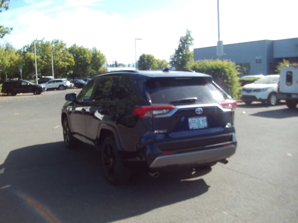 Used 2020 Toyota RAV4 Hybrid XSE SUV