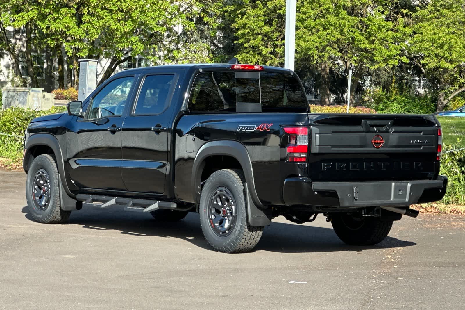 Thumbnail: 2026 Nissan Frontier - 6