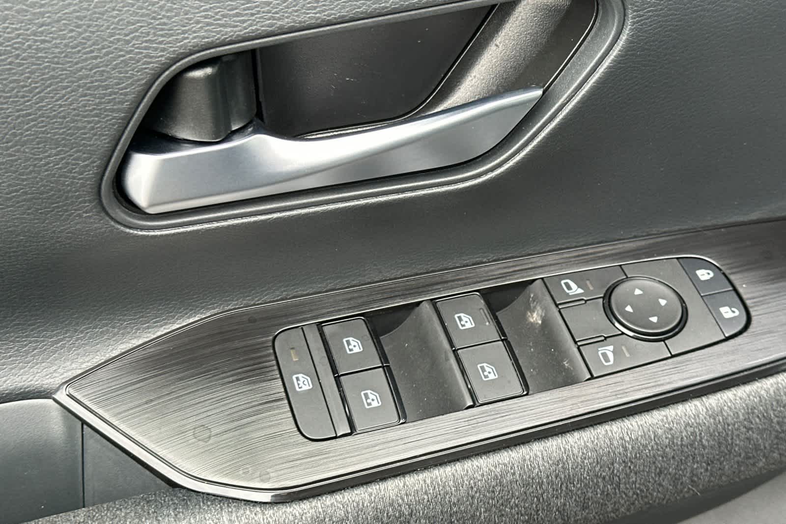 Thumbnail: 2026 Nissan Kicks - 13