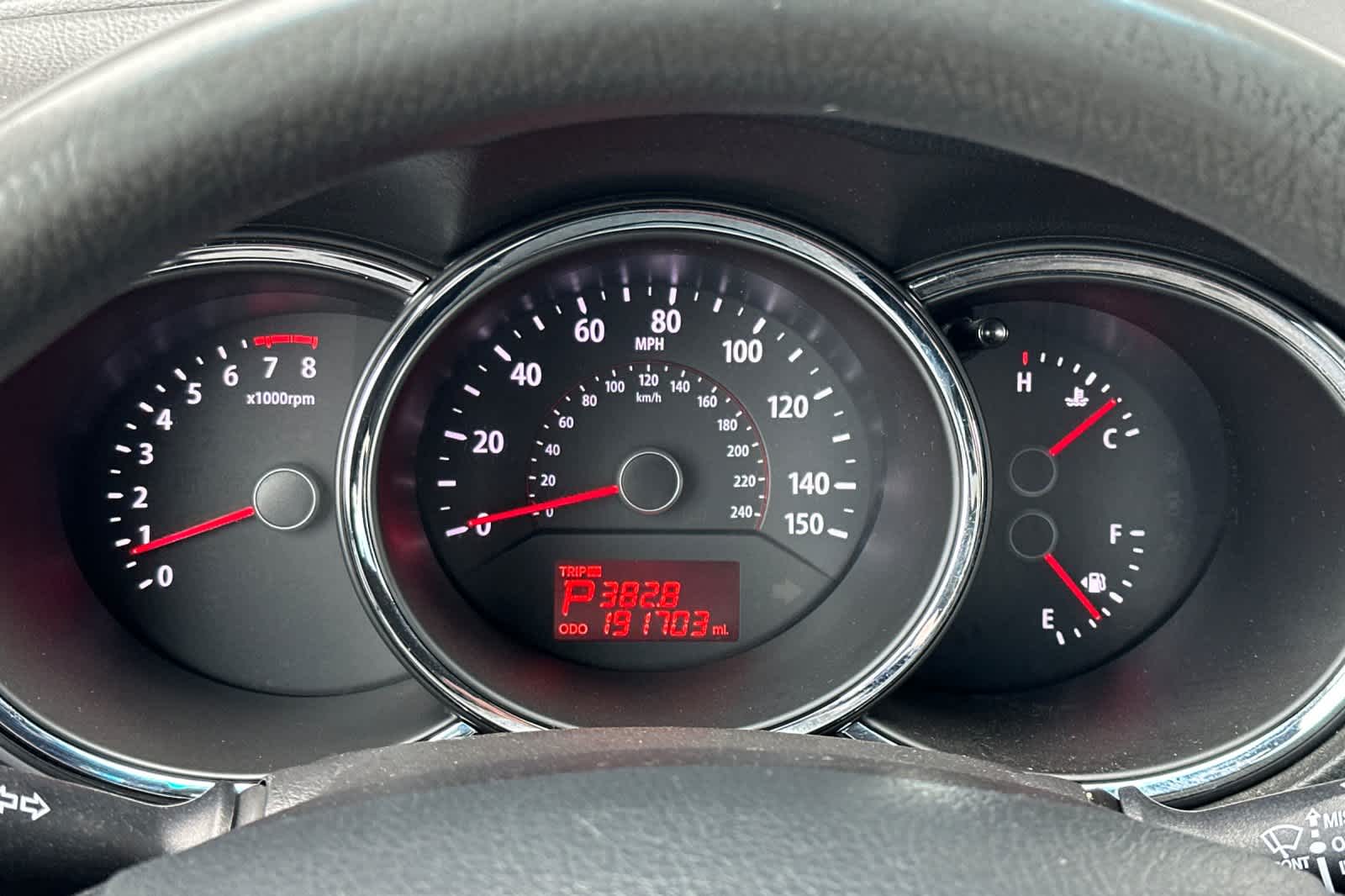 Thumbnail: 2013 Kia Sorento - 23