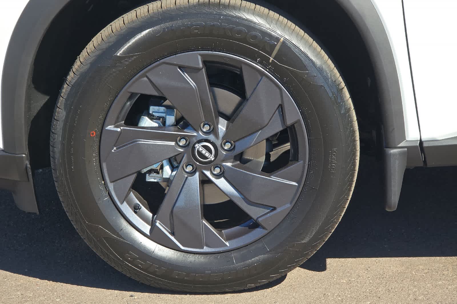 Thumbnail: 2026 Nissan Rogue - 25