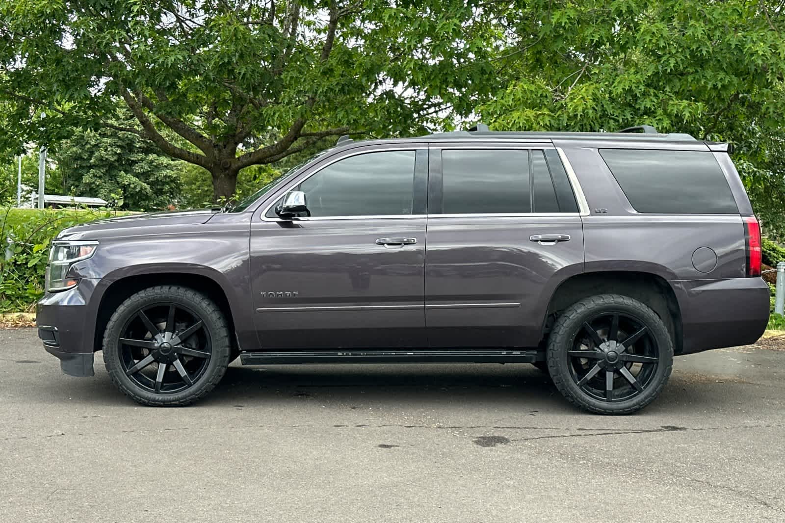 Thumbnail: 2015 Chevrolet Tahoe - 5