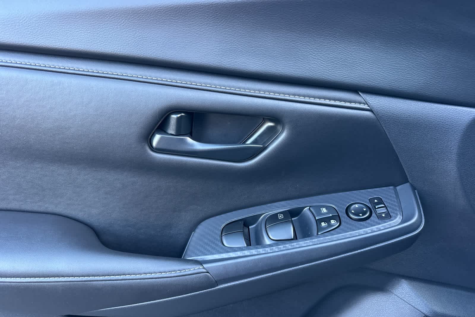 Thumbnail: 2025 Nissan Sentra - 12