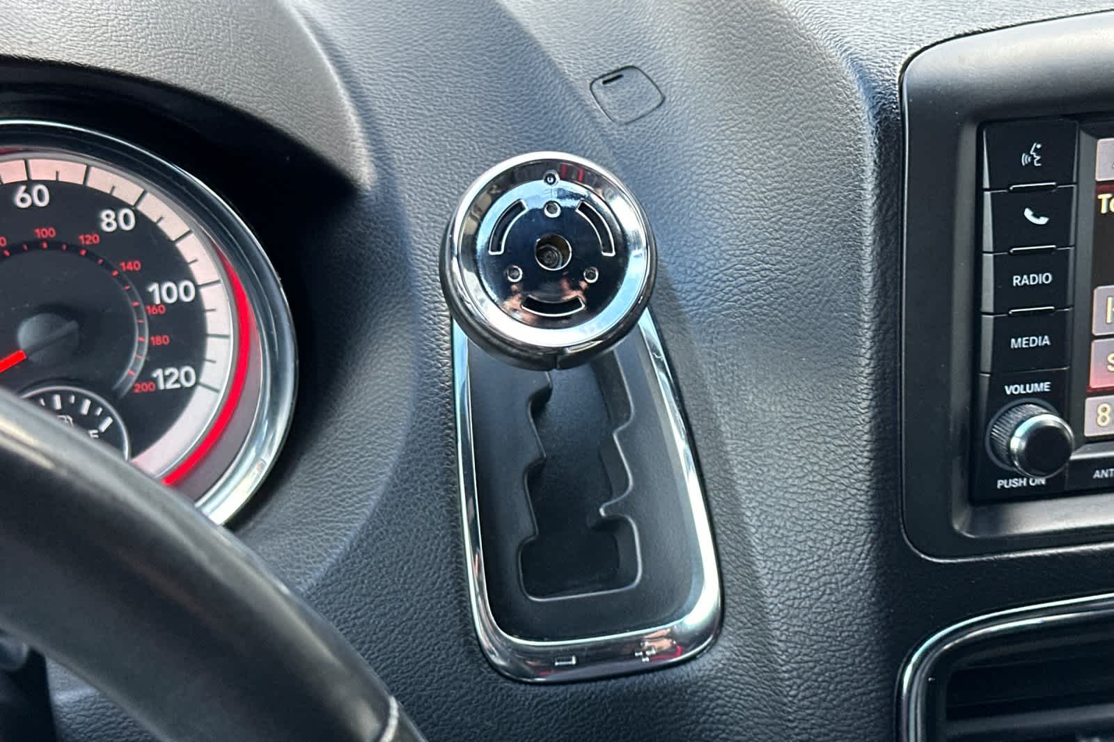 Thumbnail: 2017 Dodge Grand Caravan - 22