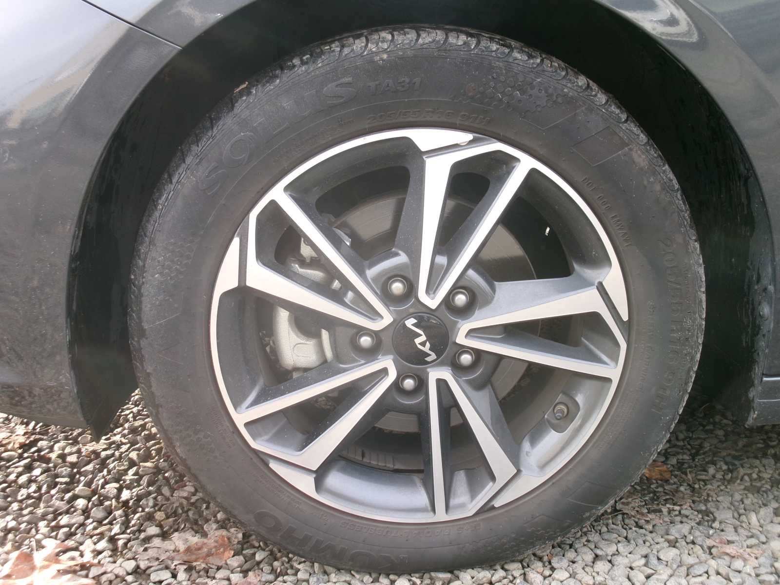 Thumbnail: 2023 Kia Forte - 9