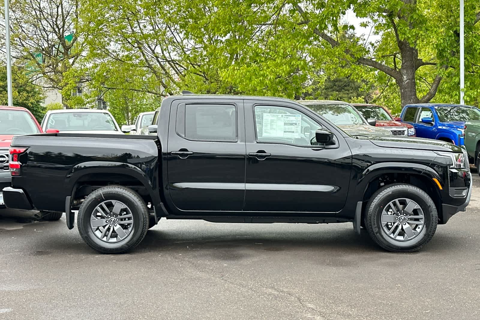 Thumbnail: 2025 Nissan Frontier - 8