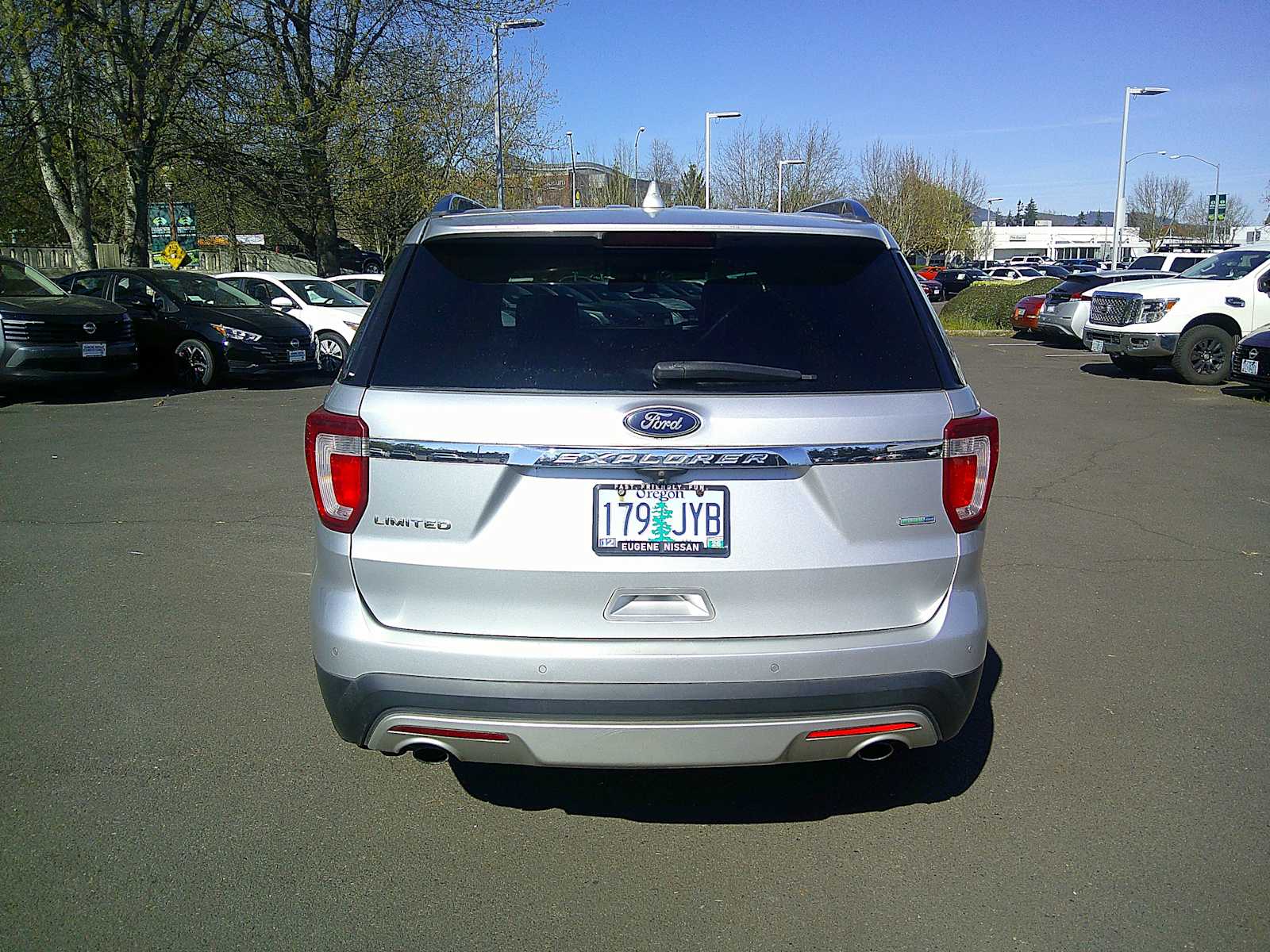 Thumbnail: 2016 Ford Explorer - 4