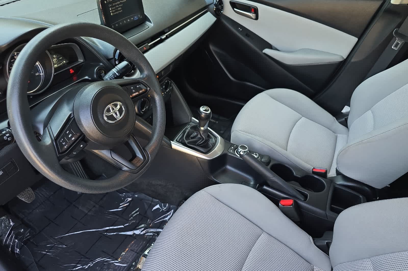 Thumbnail: 2020 Toyota Yaris - 11