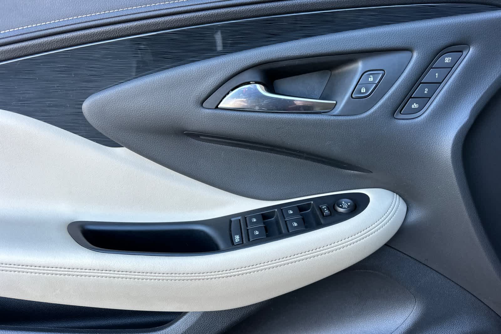 Thumbnail: 2018 Buick Envision - 12