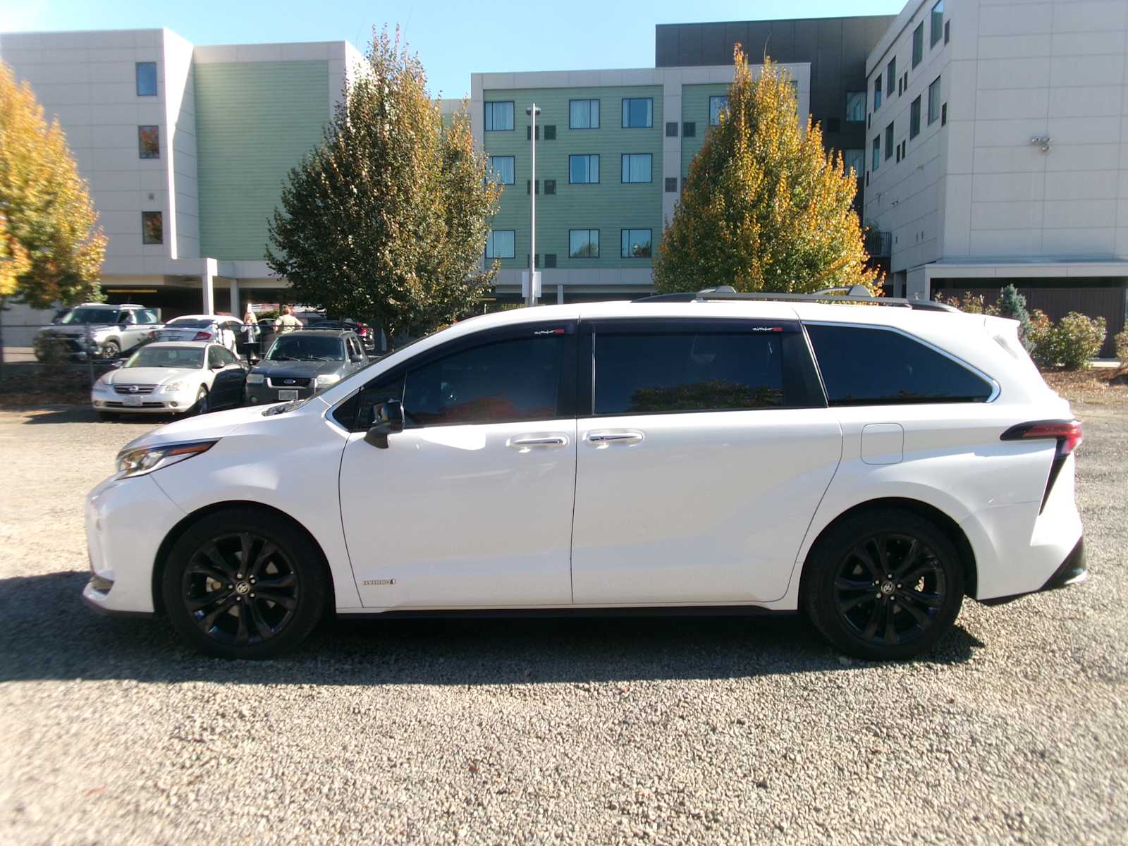 Thumbnail: 2021 Toyota Sienna - 2